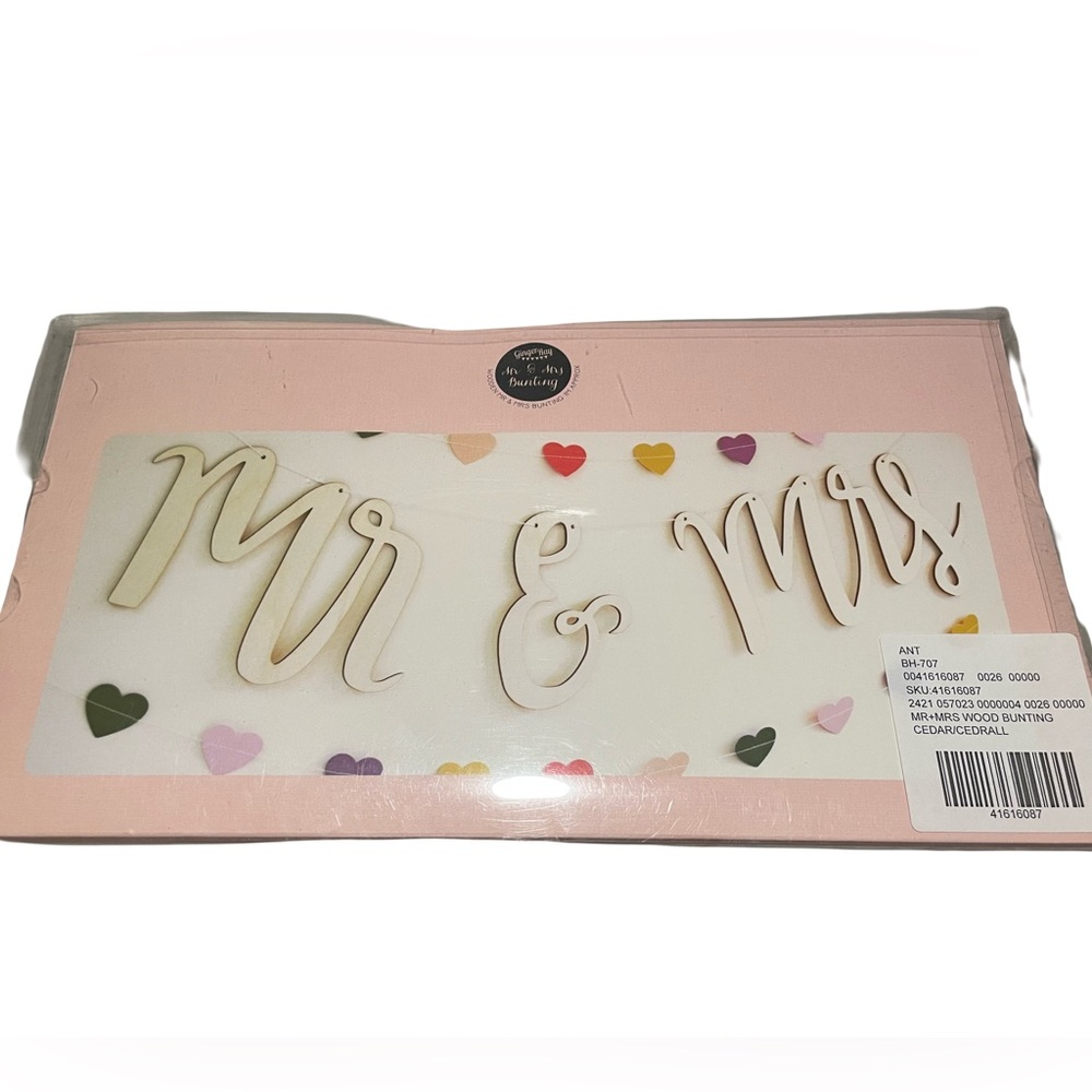 Wooden “Mr & Mrs” Wedding Sign Like New